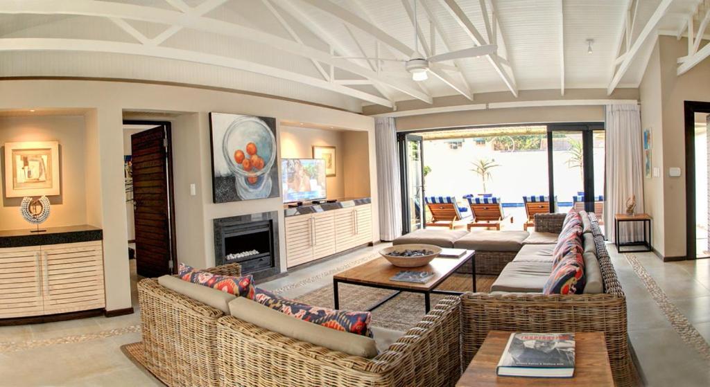 Scallop Lodge プレッテンバーグ・ベイ エクステリア 写真