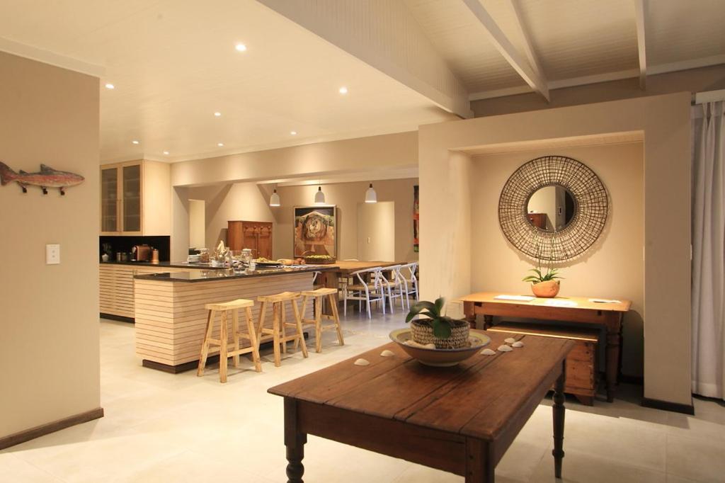 Scallop Lodge プレッテンバーグ・ベイ エクステリア 写真